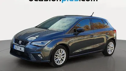 Gris Usado 2023 Seat Ibiza FR Utilitario | 15.046 € (Precio justo)