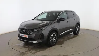 Gris Usado 2023 Peugeot 3008 Allure SUV | 24.499 € (Precio justo)