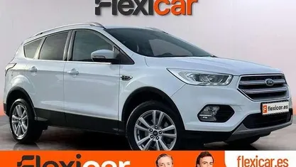 Usado Ford Kuga Trend+ 150 CV (110 kW) 2018 SUV
