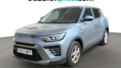 Usado SsangYong Tivoli 135 CV (99 kW) 2024 Gris plata SUV