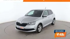 Gris Usado 2019 Skoda Fabia Ambition Berlina | 10.299 € (Buen precio)