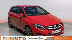 Rojo Usado 2017 Mercedes B180 Monovolumen | 16.990 € (Precio justo)