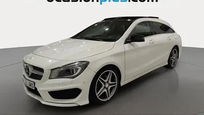 Usado Mercedes CLA200 AMG 136 CV (100 kW) 2016 Blanco Monovolumen