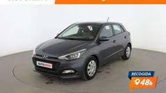 Gris Usado 2016 Hyundai i20 Utilitario | 9399 € (Precio justo)