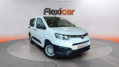 Usado Toyota Proace City City 102 CV (75 kW) 2022 Blanco Monovolumen