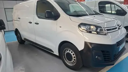 Usado Citroën Jumpy 120 CV (88 kW) 2021 Blanco Monovolumen
