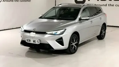 Usado MG MG5 EV Luxury 130 kW (177 CV) 2023 Gris Familiar