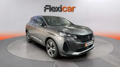 Usado Peugeot 3008 GT 131 CV (96 kW) 2023 Gris SUV