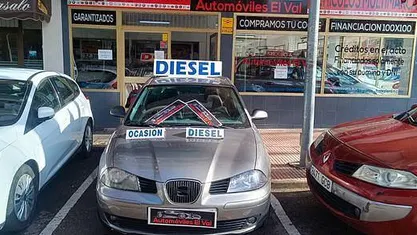 Usado Seat Ibiza Reference 100 CV (73 kW) 2004 Gris Utilitario