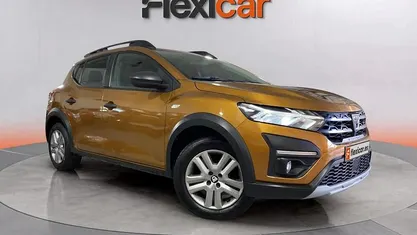 Usado Dacia Sandero Comfort 91 CV (66 kW) 2022 Utilitario