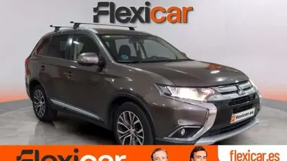 Usado Mitsubishi Outlander Motion 150 CV (110 kW) 2017 Gris SUV