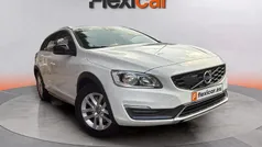 Gris Usado 2016 Volvo V60 CC Momentum Familiar | 14.690 € (Buen precio)