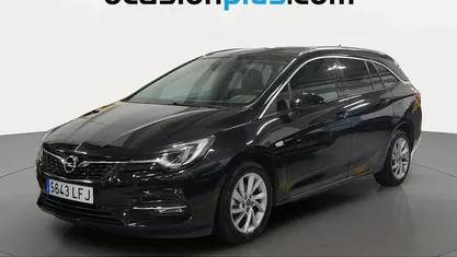 Usado Opel Astra Elegance 145 CV (106 kW) 2020 Negro Monovolumen