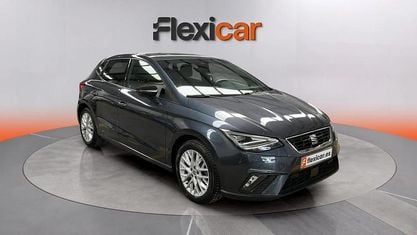 Usado Seat Ibiza FR 110 HP (80 kW) 2023 Cinzento Citadino