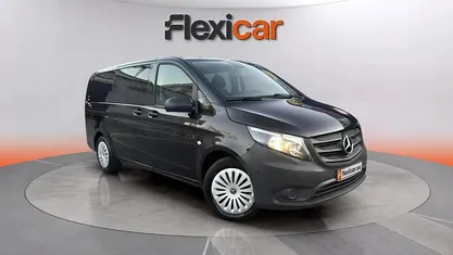 Usado Mercedes Vito 136 CV (100 kW) 2023 Negro Van