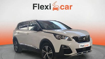 Usado Peugeot 5008 Active 131 CV (96 kW) 2021 Blanco Monovolumen