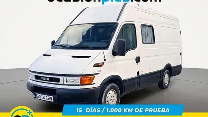 Blanco Usado 2002 Iveco Daily Berlina | 19.890 €