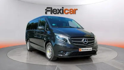 Usado Mercedes Vito 165 CV (121 kW) 2021 Negro Van