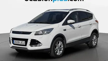 Usado Ford Kuga Titanium 150 CV (110 kW) 2015 SUV