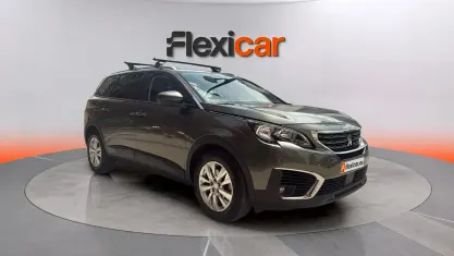Usado Peugeot 5008 Active 131 CV (96 kW) 2018 Gris SUV