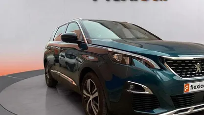 Usado 2020 Peugeot 5008 GT-line SUV | 16.790 € (Buen precio)