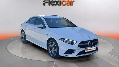 Usado Mercedes A250 218 CV (160 kW) 2021 Blanco Berlina