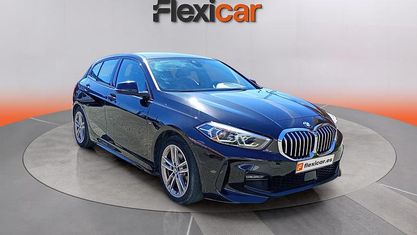 Begagnad BMW 118 150 HK (110 kW) 2021 Svart Halvkombi