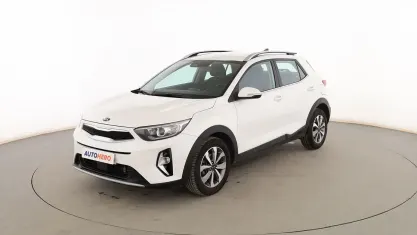 Usado Kia Stonic Style 101 CV (74 kW) 2021 Blanco SUV