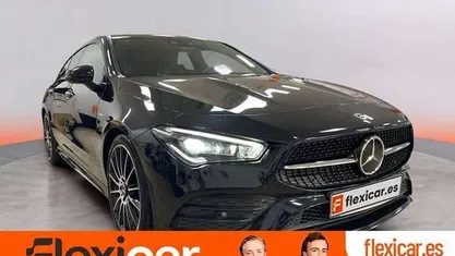 Usado Mercedes CLA200 Shooting Brake 163 CV (119 kW) 2021 Familiar