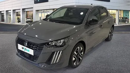 Gris Usado 2025 Peugeot 208 Allure Utilitario | 19.300 € (Precio justo)
