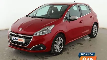 Usado Peugeot 208 Allure 110 CV (80 kW) 2016 Rojo Utilitario