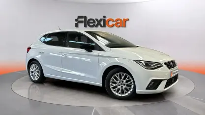 Usado Seat Ibiza FR 110 CV (80 kW) 2023 Blanco Utilitario