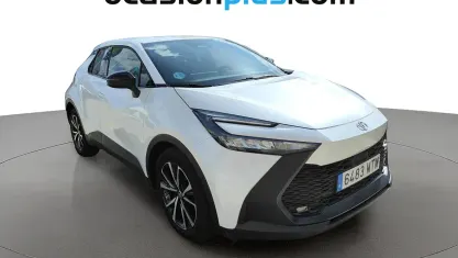 Usado Toyota C-HR Active 140 CV (102 kW) 2024 Blanco SUV