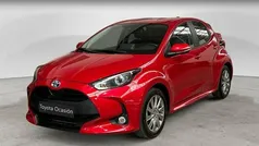 Usado 2024 Toyota Yaris Hybrid Active Berlina | 22.750 € (Precio justo)