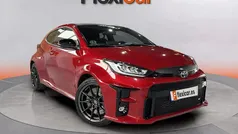 Rojo Usado 2022 Toyota Yaris Berlina | 33.890 € (Precio justo)