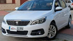 Blanco Usado 2021 Peugeot 308 Allure Utilitario | 14.950 € (Precio justo)