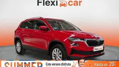 Rojo Usado 2023 Skoda Karoq Ambition SUV | 22.490 € (Precio justo)