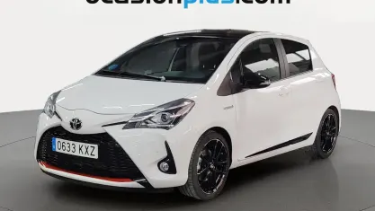 Usado Toyota Yaris Hybrid Sport 100 CV (73 kW) 2019 Blanco Utilitario