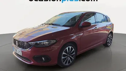 Usado Fiat Tipo Lounge 95 CV (69 kW) 2017 Rojo Utilitario
