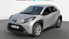 Gris Usado 2024 Toyota Aygo Play Utilitario | 14.100 € (Precio justo)