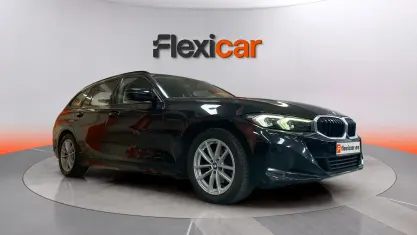 Usado BMW 320 190 CV (139 kW) 2023 Negro Familiar
