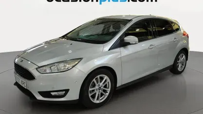 Usado Ford Focus Business Edition 125 CV (91 kW) 2018 Gris plata Utilitario