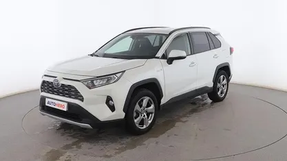 Usado Toyota RAV4 Hybrid Advance 222 CV (163 kW) 2019 Blanco SUV