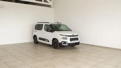 Usado Citroën e-Berlingo Shine 100 kW (136 CV) 2024 Blanco Monovolumen