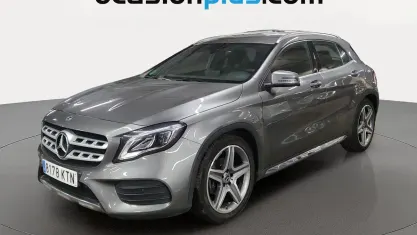 Usado Mercedes GLA180 AMG 122 CV (89 kW) 2019 Gris SUV