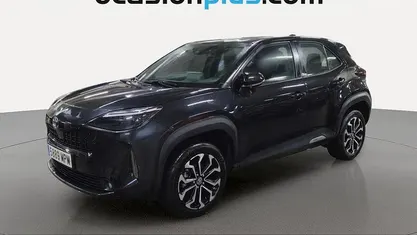 Usado 2024 Toyota Yaris Cross Active SUV | 21.864 € (Precio justo)