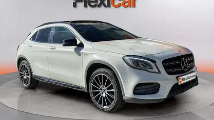 Blanco Usado 2017 Mercedes GLA220 AMG line SUV | 19.990 € (Precio justo)