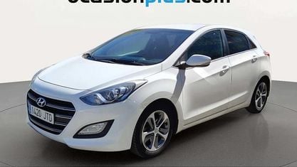 Käytetty Hyundai i30 GO! 101 HP (74 kW) 2016 Valkoinen Viistoperä