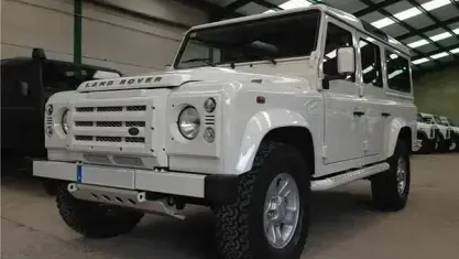 Usado Land Rover Defender S 122 CV (89 kW) 2012 Blanco SUV