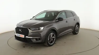 Usado DS Automobiles DS7 Crossback So Chic 130 CV (95 kW) 2021 Gris SUV